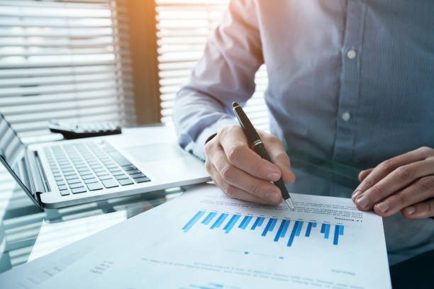 Estimate the Cost of a Commercial Construction Project