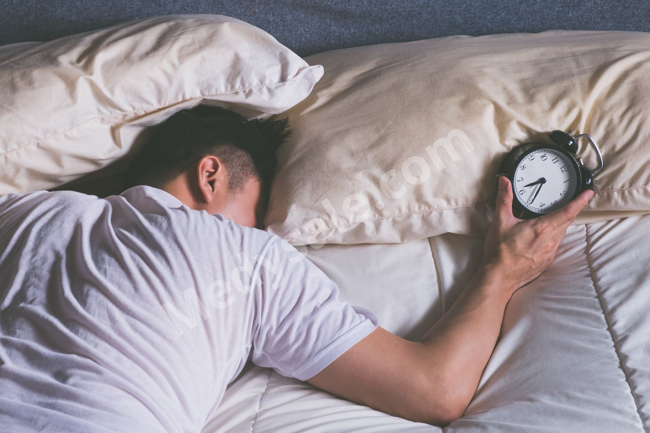 What Sleep and Work Performance are Related + 5 Tips to Improve Both