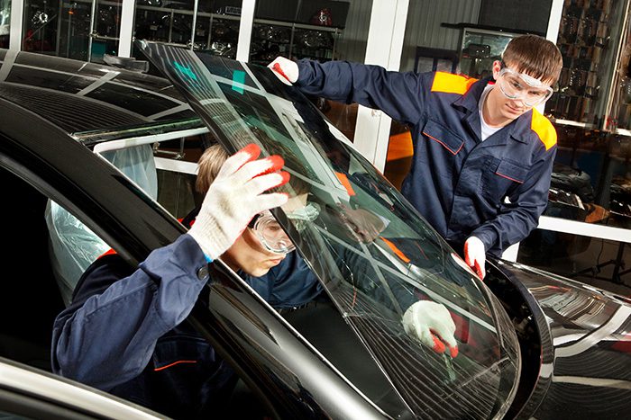 auto glass replacement
