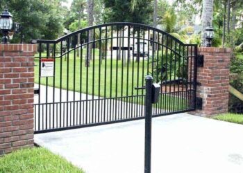 Get proper Estimation Before Hiring gate installation services 